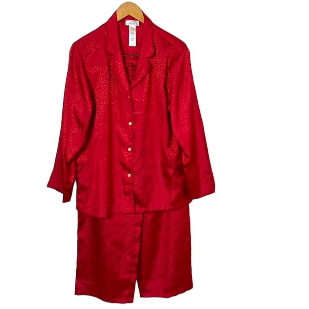NATORI 2 piece pajama set size LARGE red silky pajama pants and button down top